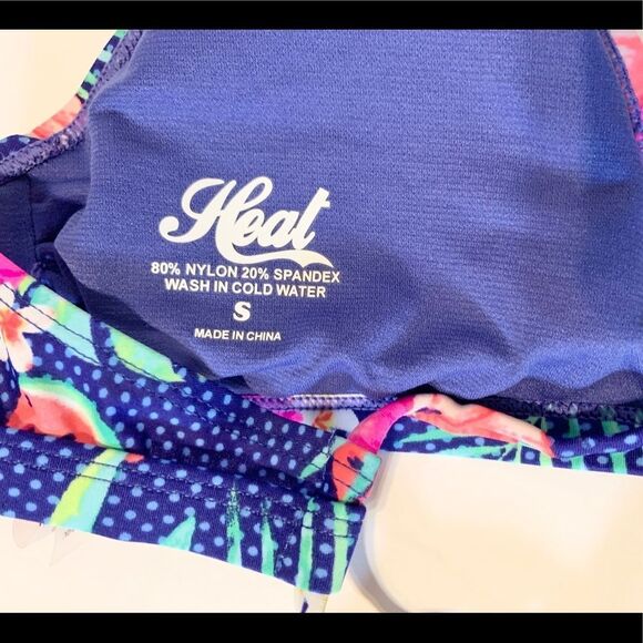 Heat Swimwear Sweet Escape Tropical Cross Back Triangle Bikini Top Size Small - Picture 6 of 13